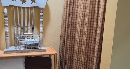 Cozy 2-Bedroom Cabin - Historic Schoolhouse with Modern Comforts