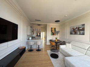 Unclassified image, 4 of 16, button - Vrbo Property (Wiesbaden)