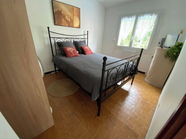 Unclassified image, 1 of 32, button - Vrbo Property (Laroque-des-Albères)