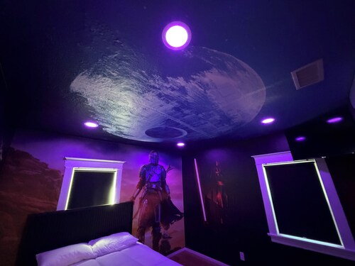 Los Angeles  STAR WARS Retreat 
3 bed 2 bath