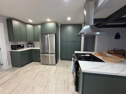 Los Angeles  STAR WARS Retreat 
3 bed 2 bath