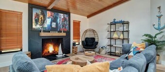 Private Pool Beach House King Suite + Family Fun