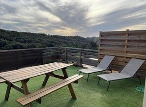 Outdoor dining - Vrbo Property (Eccica-Suarella)