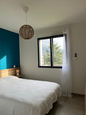 Room - Vrbo Property (Eccica-Suarella)