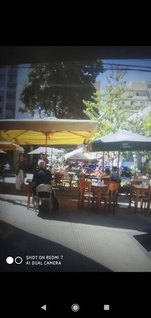 Outdoor dining - Vrbo Property (Belo Horizonte)