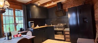 Ifinger Mountain Chalet—an exclusive vacation home just for you. Modern design, quiet location.