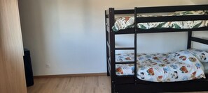 Reisbedje, gratis wifi, beddengoed