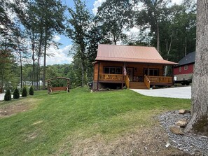 Unclassified image, 3 of 45, button - 4 Beds, 2 Hot tubs, 2 Fire pits, 3 Deck, Creekside Cabin in the Smokies (Maggie Valley)