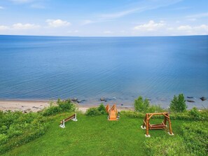 Beach - Serene 1-bedroom Log Cabin on Lake Superior's South Shore (Port Wing)