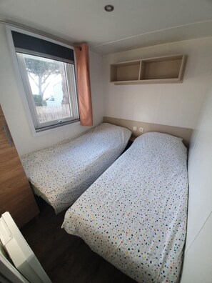Unclassified image, 3 of 7, button - Vrbo Property (Quiberon)