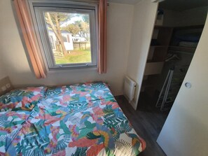 Unclassified image, 4 of 7, button - Vrbo Property (Quiberon)