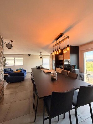 Unclassified image, 5 of 58, button - Vrbo Property (Bulle)
