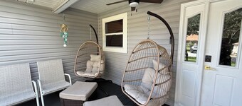 2 mile Lake Sumter/1 mile Spanish  Springs/New to rental Aug '26. /3 mins pool