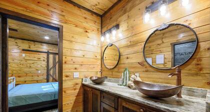 Sweet Magnolia - 3BR Cozy Cabin