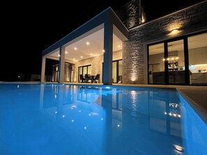Unclassified image, 2 of 36, button - Stone Villa in an idyllic natural setting with complete privacy and views. (Nisaki)