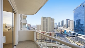 Unclassified image, 4 of 44, button - Penthouse Suite MGM Signature Sphere (Las Vegas)