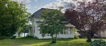 Riverfront Retreat Near Trans-Ca Hwy 2 | Sleeps 8