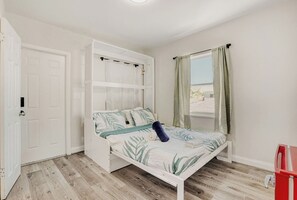 Unclassified image, 3 of 38, button - Lauderdale Breeze Villas (Fort Lauderdale)