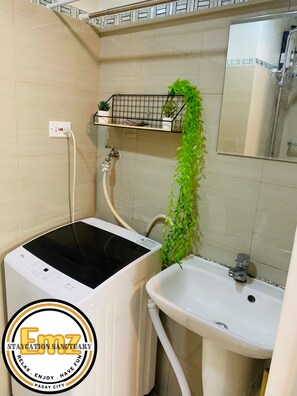 Unclassified image, 4 of 26, button - AMAZING AMBIENCE EMZ Shore2 Staycation 18 (Pasay City)