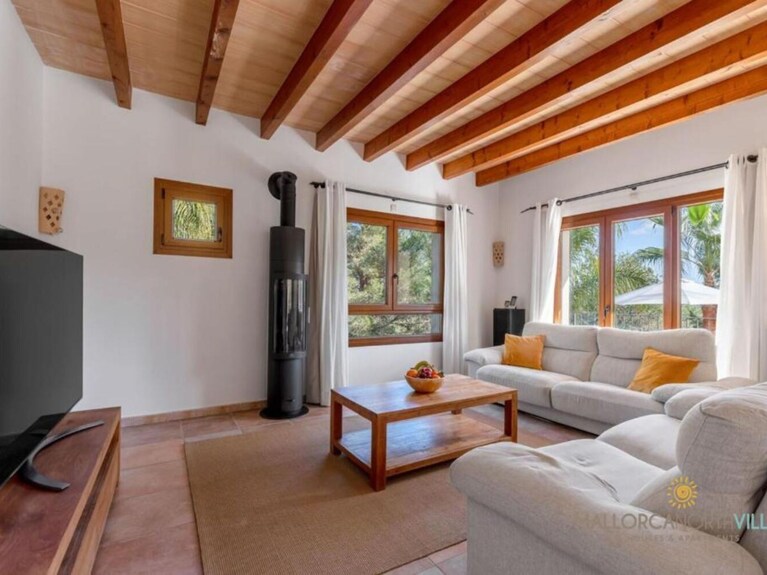 Finca Es Foners: Lujoso Refugio En La Montaña By Interhome - Manacor