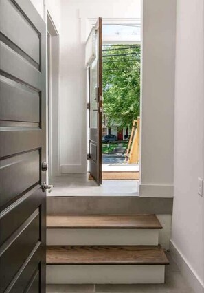Interior - E. Nash 3BR Escape | Walkable | Family Friendly (Nashville)