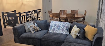 The Gathering Place | Spacious 7BR Lander Home for Families & Groups