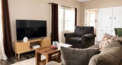 Cozy 2BR Home with King Bed + In-Unit Laundry