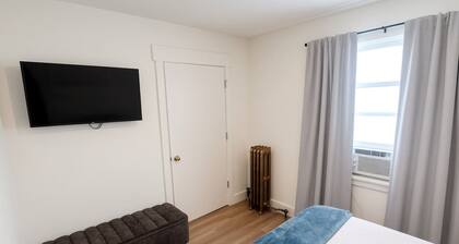 Modern & Comfortable Stay at The George | Unit 311