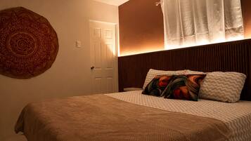 2 bedrooms, iron/ironing board, WiFi (free), bed sheets