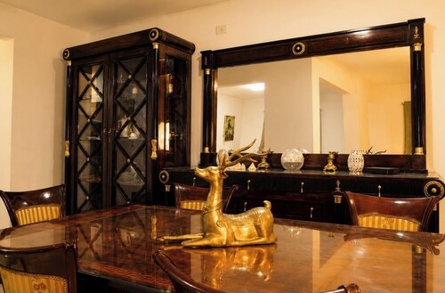 River Nile Haven - Luxury 2BR Condo, Nile & Pyramid Views