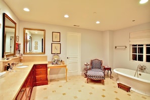 Bathroom - Phenomenal Private Estate with pool and spa in San Juan Capistrano.4-bed, 6 bath (San Juan Capistrano)