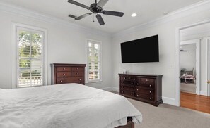 Room - Charming Augusta retreat with modern comforts, cozy fireplace & private backyard (Martinez)