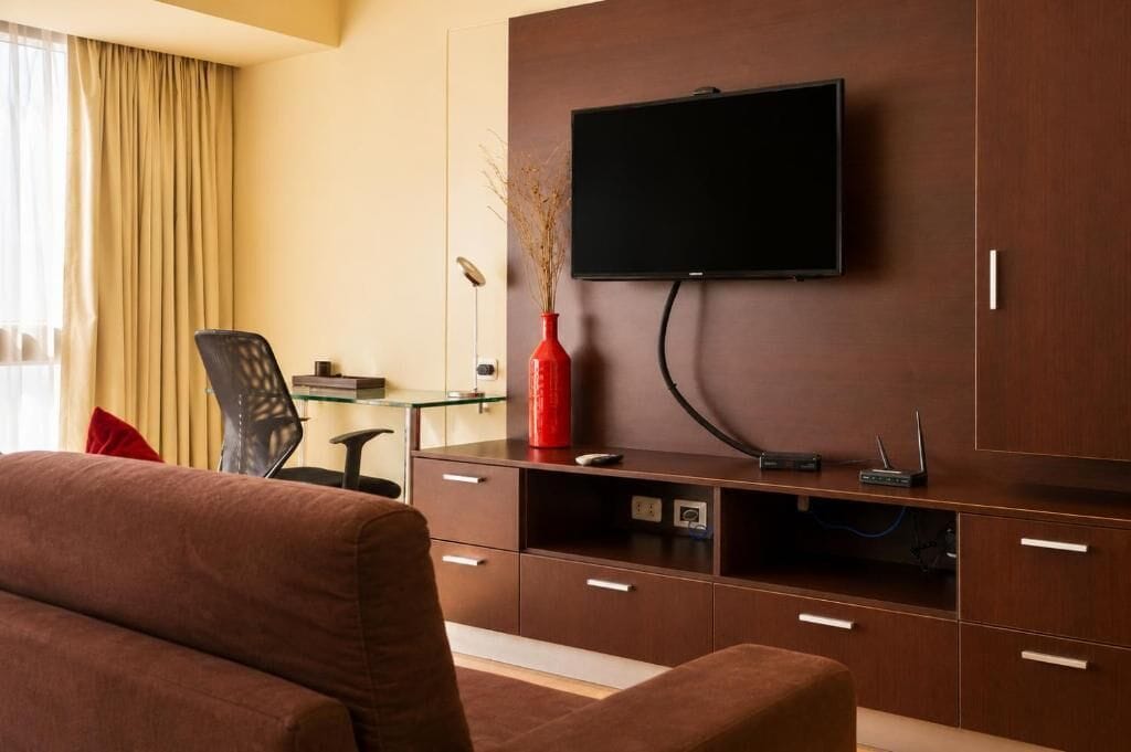 37-inch Smart TV with digital channels