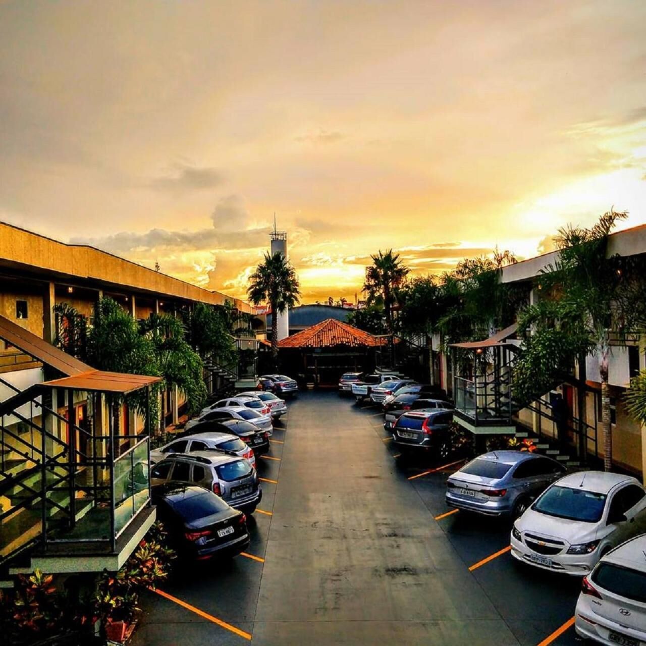 Limeira Base With Breakfast Near Shopping, Dining & City Experiences - Limeira