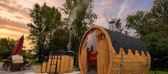 Furubekk • Nordic Spa RV • Pool • Sauna • Hot Tub • Ottawa