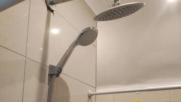 Shower, towels