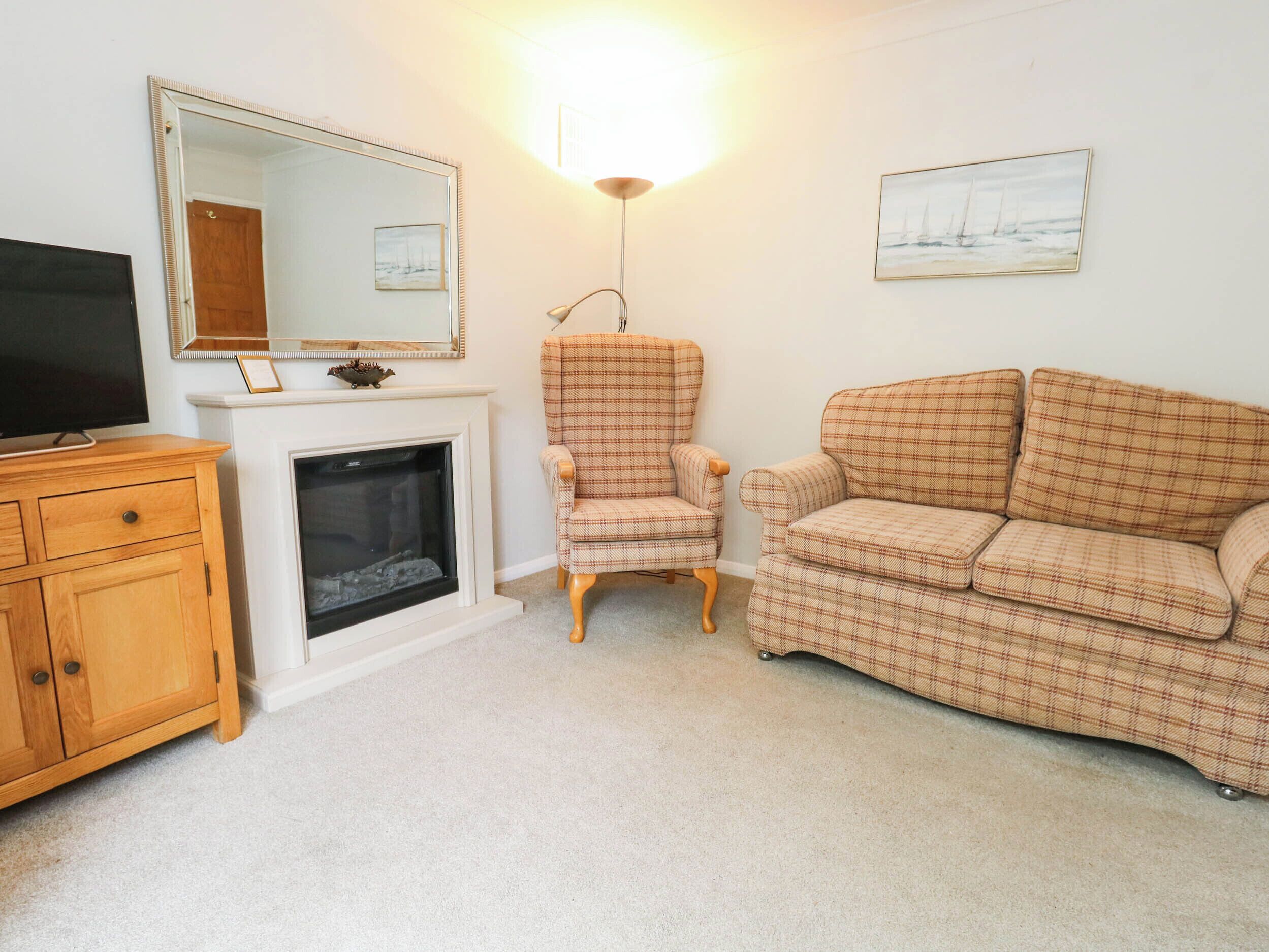 Sunnydale, With A Garden In Poole - Dorset