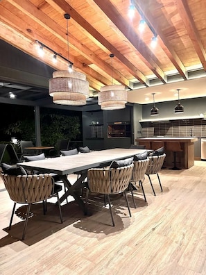 Outdoor dining - Vrbo Property (Avandaro)