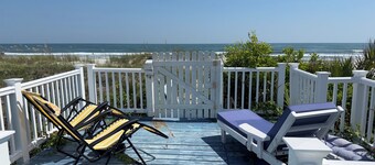 4-bedroom house in fantastic Folly Beach with stunning views