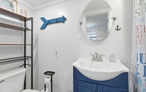 Bathroom - Make Memories at Center Hill Lake — Your Home Away From Home Family Friendly Fun (Smithville)