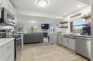 Private kitchen - Make Memories at Center Hill Lake — Your Home Away From Home Family Friendly Fun (Smithville)