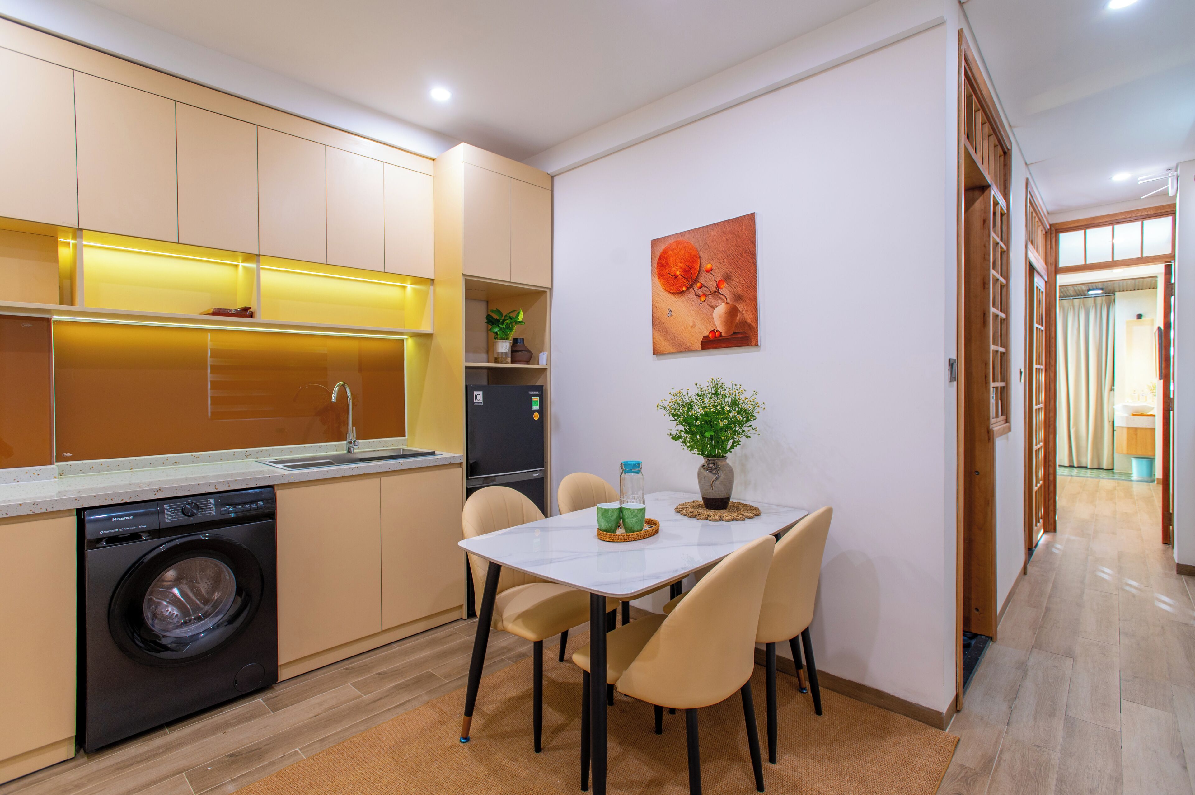 Family Apartment, Balcony, City View | Dining