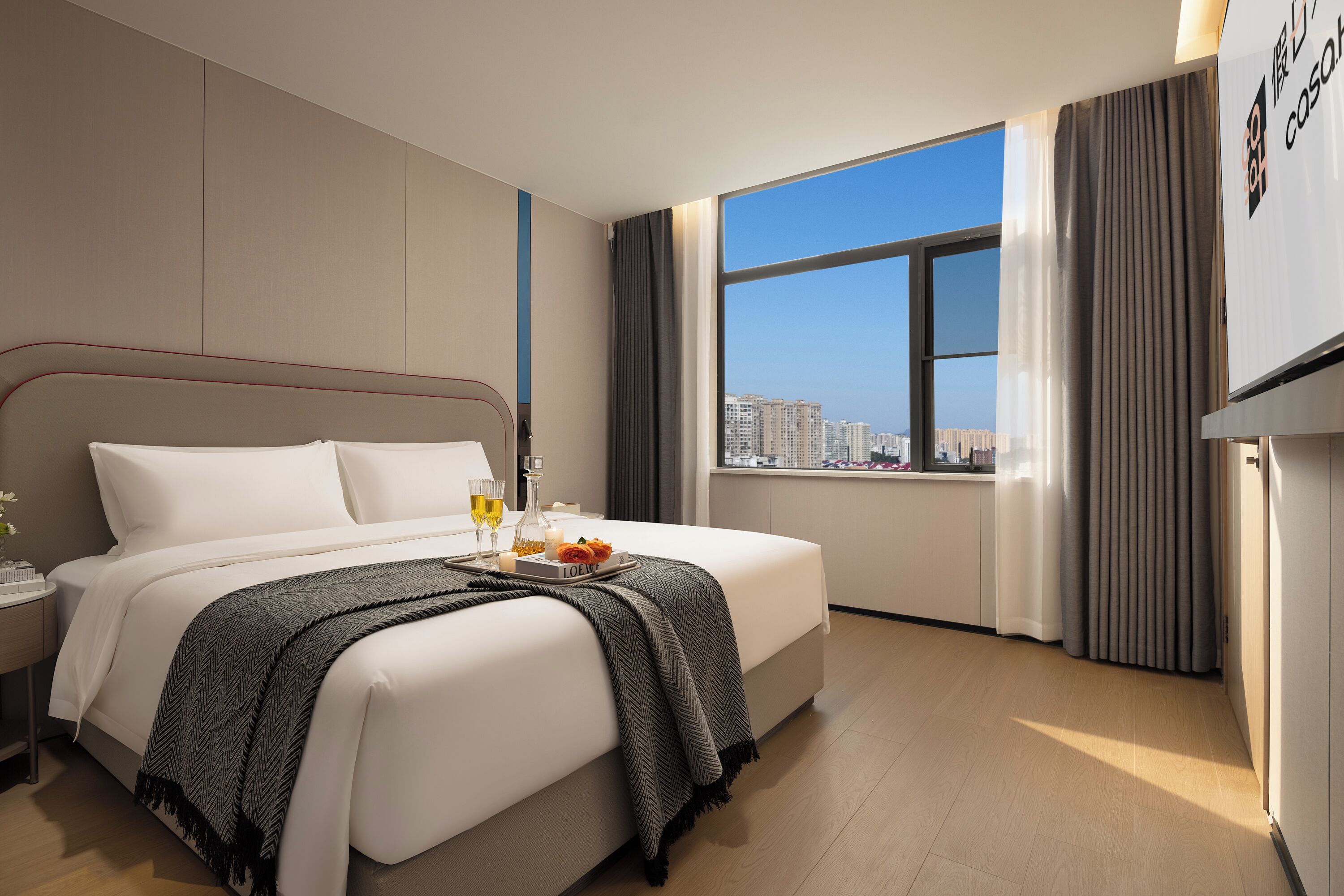 Executive Suite, City View | Premium bedding, desk, laptop workspace, WiFi (free)