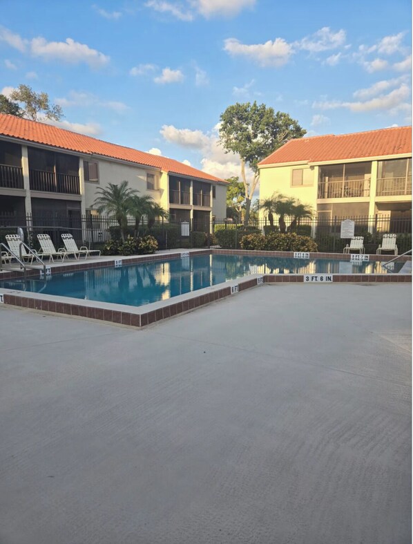 Pool - Resort Style Condo w/ Pool & Outdoor BBQ!!! (Titusville)