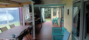 Outdoor dining - Relax, Coastal and Warm-Top Deck Beach House (Pataua South)