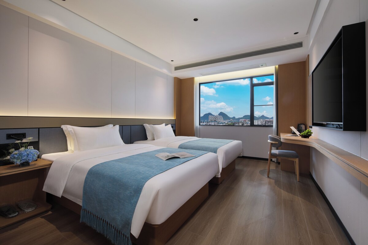 Classic Twin Room, Mountain View | View from room