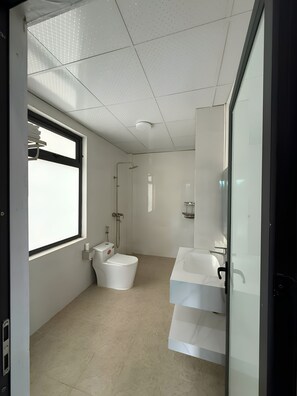 Economy Shared Dormitory, Mountain View | Bathroom - De Pakha Home (Bac Ha)