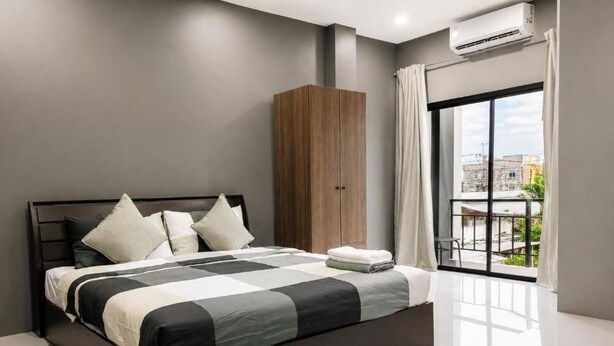 Ảnh chưa phân loại, 1 trong số 41 ảnh, nút