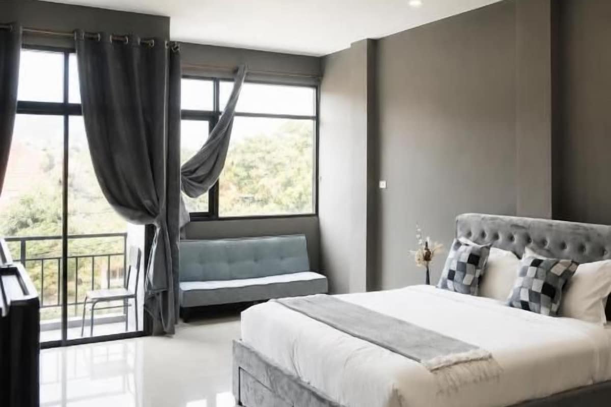 Standard Double Room, Balcony | WiFi (free)