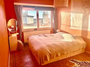 Unclassified image, 2 of 11, button - Vrbo Property (Bruxelles)
